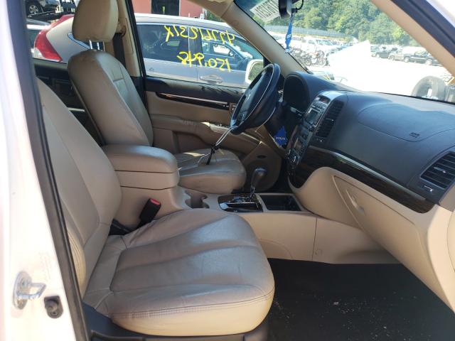 2011 HYUNDAI SANTA FE 5XYZKDAG7BG069365