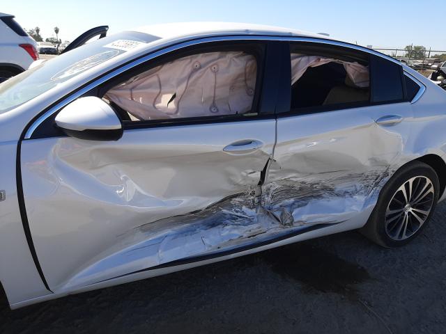 2018 BUICK REGAL ESSE W04GP6SX4J1064118