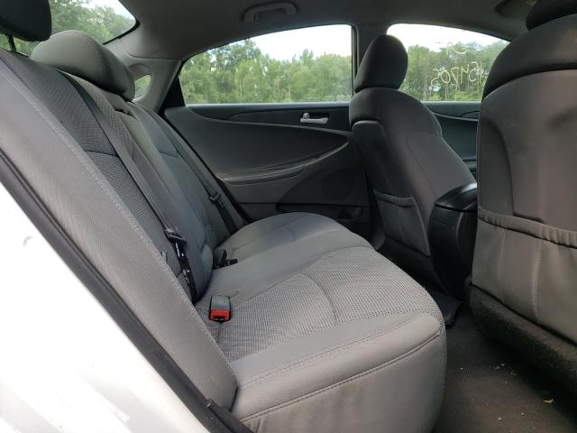 2014 HYUNDAI 260 5NPEB4AC2EH815083