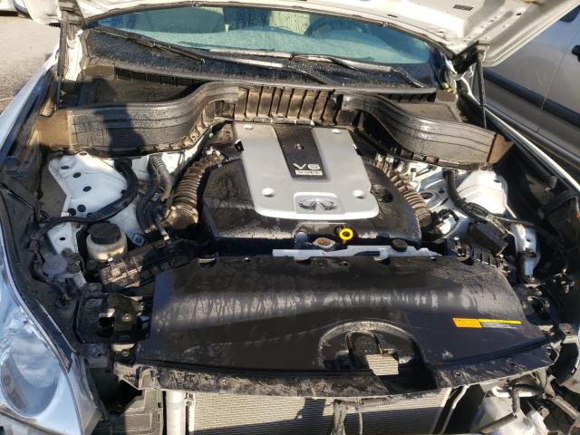 2017 INFINITI QX50 JN1BJ0RR8HM403173