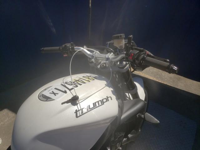 2012 TRIUMPH MOTORCYCLE STREET TRI SMTD02NE2CT549155