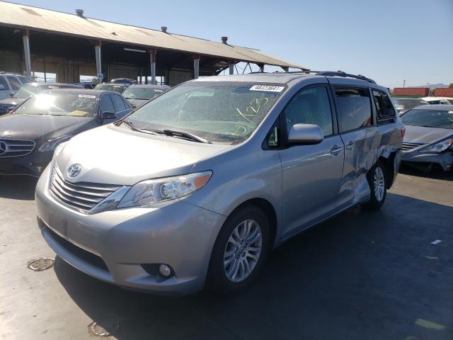 5TDYZ3DC7HS888298 Toyota SIENNA XLE