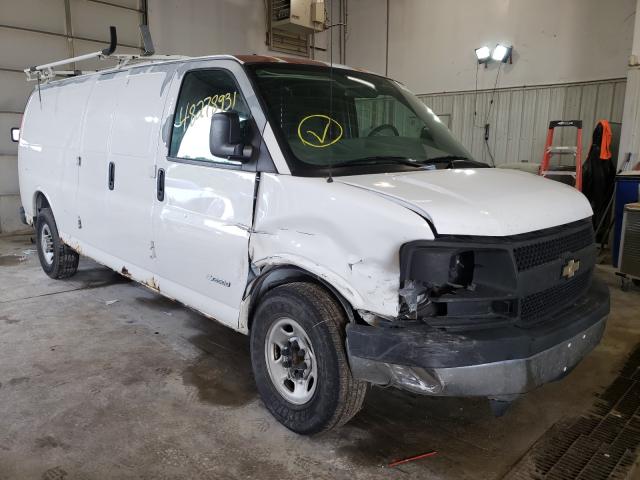 Salvage cars for sale from Copart Columbia, MO: 2005 Chevrolet Express G2