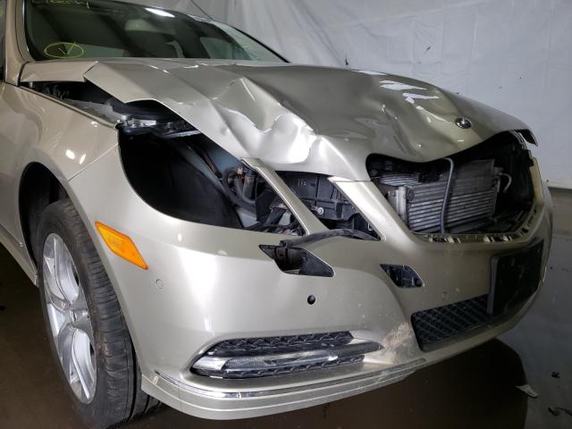 2011 MERCEDES-BENZ E 550 4MAT WDDHF9AB9BA322452