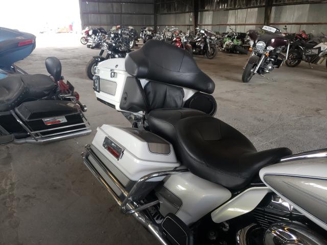 2009 HARLEY-DAVIDSON FLHTCU 1HD1FC4389Y631858