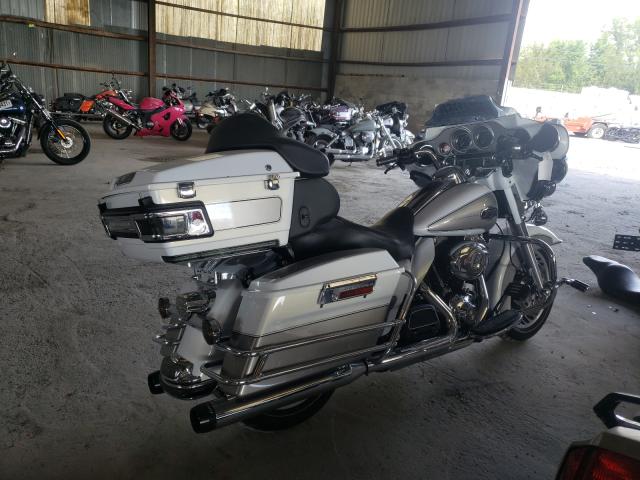 2009 HARLEY-DAVIDSON FLHTCU 1HD1FC4389Y631858