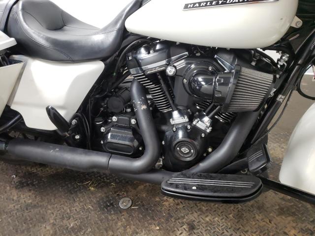 2018 HARLEY-DAVIDSON FLTRXS ROA 1HD1KTC19JB657162