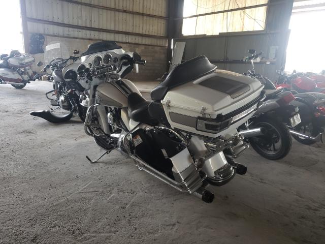 2009 HARLEY-DAVIDSON FLHTCU 1HD1FC4389Y631858