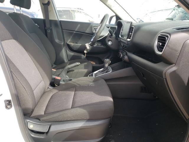 2021 HYUNDAI VENUE SE KMHRB8A36MU095974