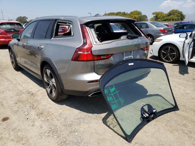 2020 VOLVO V60 CROSS YV4102WK2L1033635