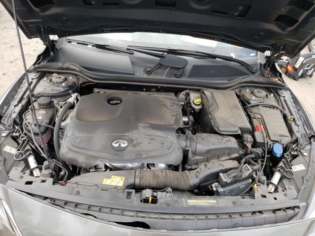 2018 INFINITI QX30 BASE SJKCH5CR0JA045090