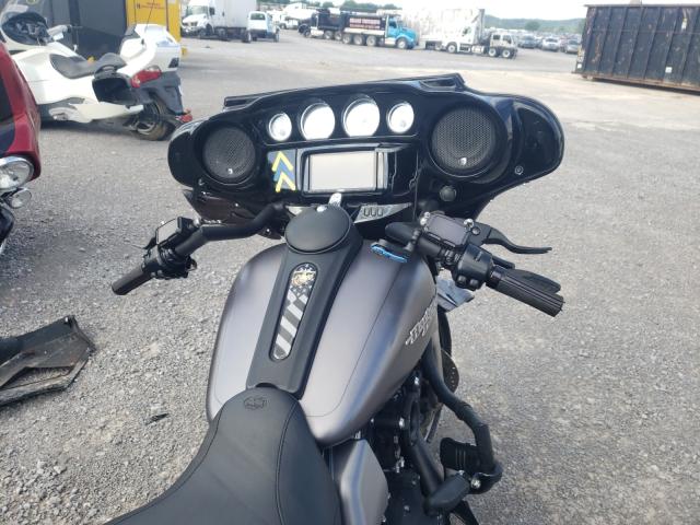 2016 HARLEY-DAVIDSON FLHXS STRE 1HD1KRM1XGB677446