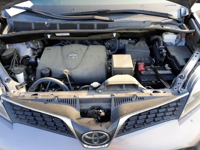 2019 TOYOTA SIENNA SE 5TDXZ3DC5KS004393