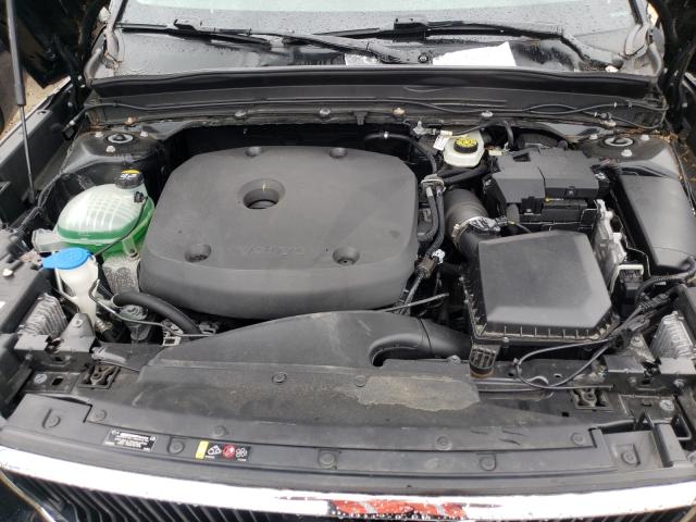 2019 VOLVO XC40 T5 MO YV4162UK7K2054796