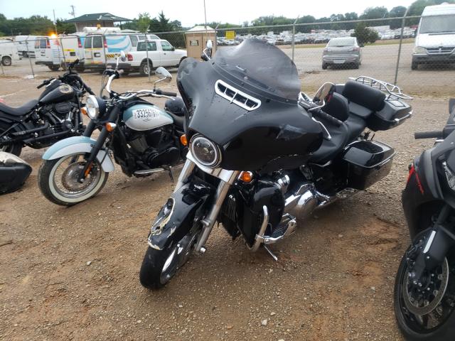 2019 HARLEY-DAVIDSON FLHX 1HD1KBC13KB668928