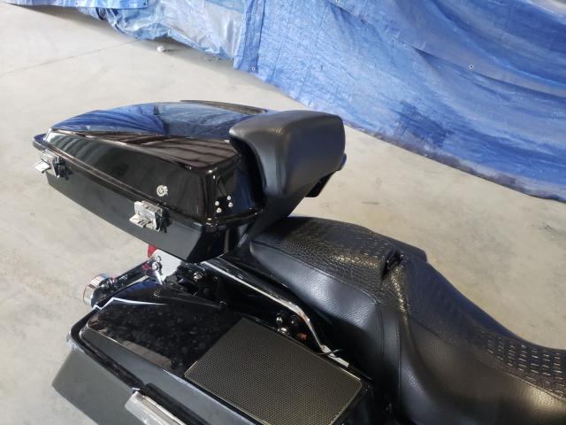2007 HARLEY-DAVIDSON FLHX 1HD1KB41X7Y674339