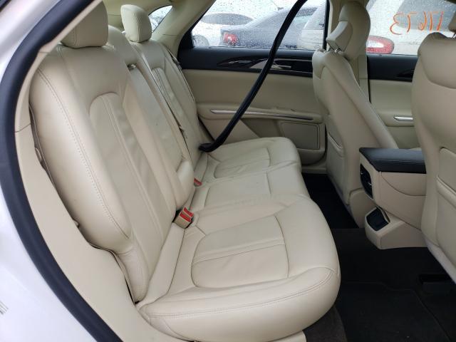 2014 LINCOLN 4DSD 3LN6L2G99ER819500