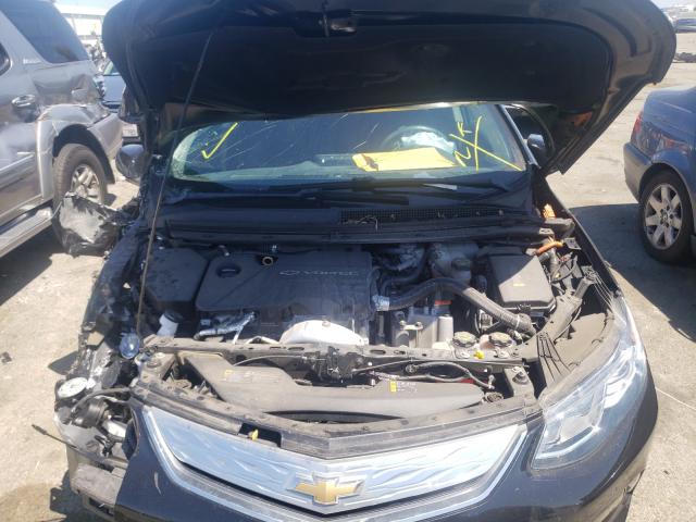 VIN 1G1RC6S5XHU121836 2017 Chevrolet Volt, LT no.7