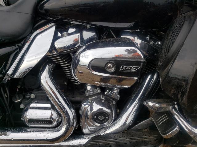 2019 HARLEY-DAVIDSON FLHX 1HD1KBC13KB668928