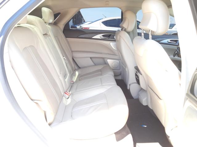 2017 LINCOLN MKZ RESERV 3LN6L5E90HR603222