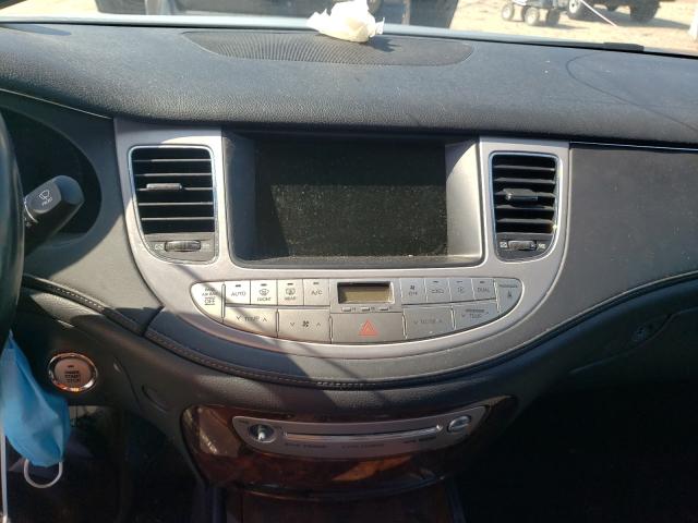 2010 HYUNDAI GENESIS 4. KMHGC4DF5AU100886
