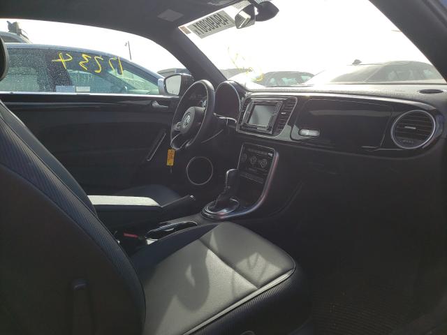 2019 VOLKSWAGEN BEETLE SE 3VWJD7AT6KM720247