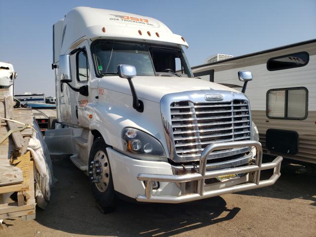 Freightliner Cascadia 1 salvage cars for sale: 2016 Freightliner Cascadia 1