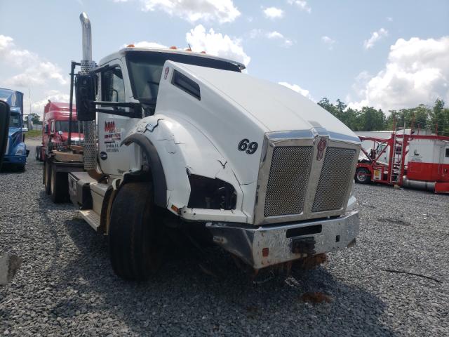 Salvage cars for sale from Copart Byron, GA: 2019 Kenworth Construction T880
