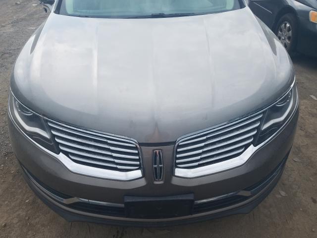 2017 LINCOLN MKX RESERV 2LMPJ8LR0HBL26153