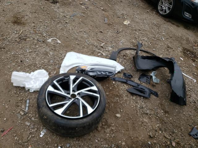 2021 VOLVO XC40 T5 R- YV4162UM6M2494786