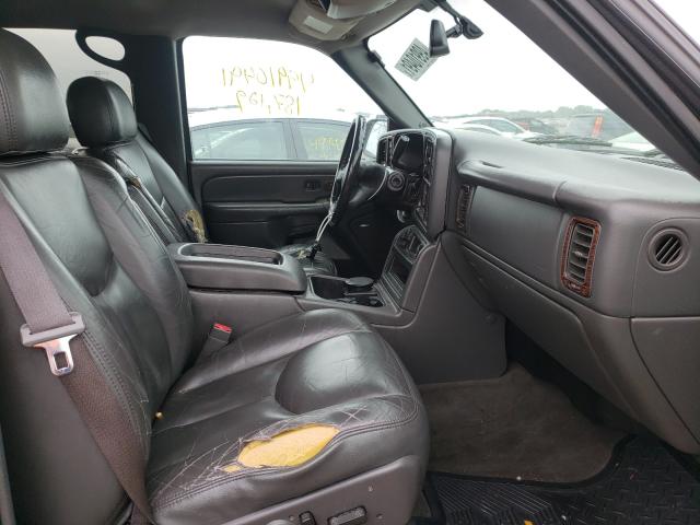 2004 Chevrolet Avalanche K1500 VIN: 3GNEK12T44G205553 Lot: 49910491