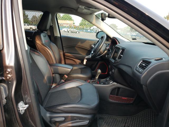 2019 JEEP COMPASS TR 3C4NJDDB2KT733551