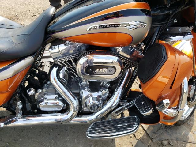 2011 HARLEY-DAVIDSON FLHXSE2 1HD1PZ838BB951670