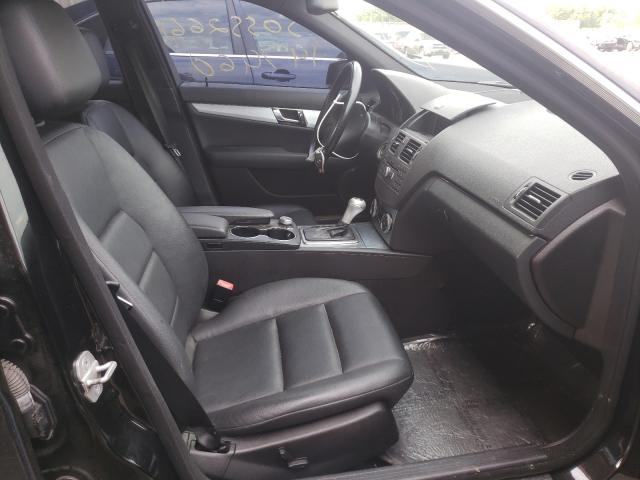 2011 MERCEDES-BENZ 300 WDDGF5EB8BR179798