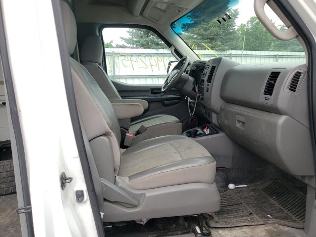 2015 NISSAN NV 2500 1N6BF0LX8FN807813