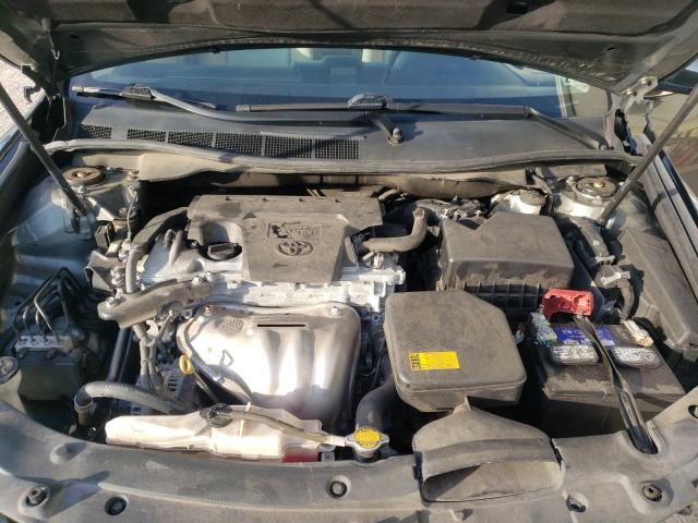  TOYOTA CAMRY 2012 Зеленый