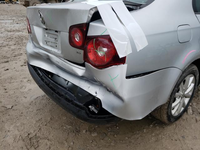 2010 VOLKSWAGEN JETTA LIMI 3VWAX7AJ6AM160783