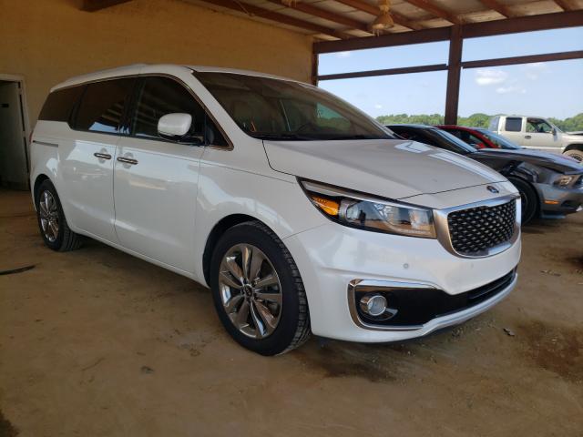 Kia Sedona Minivan 2016 белая