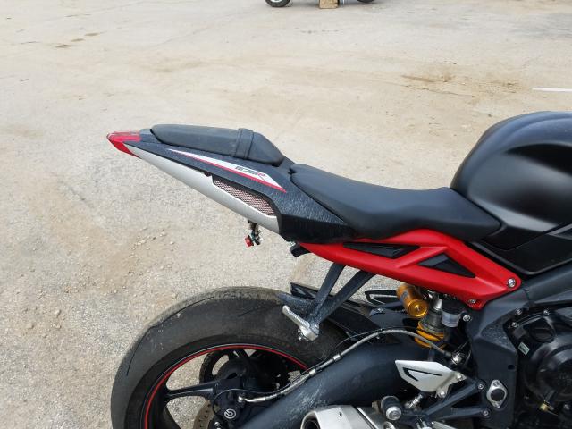 2016 TRIUMPH MOTORCYCLE DAYTONA 67 SMTA02YK4GJ735026