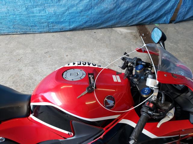 2018 HONDA CBR600 RR JH2PC40J7JK400172