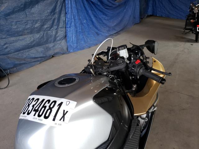 2018 SUZUKI GSX-R600 JS1GN7FA4J2101065