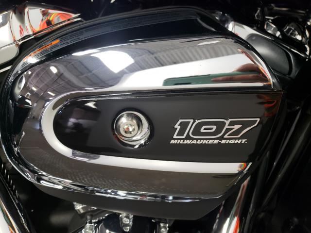 2021 HARLEY-DAVIDSON FLHX 1HD1KBC15MB605882