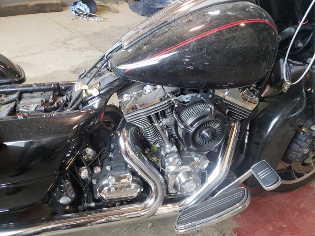 2010 HARLEY-DAVIDSON FLHX 1HD1KB414AB607844