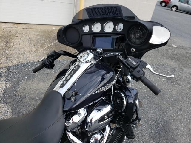 2019 HARLEY-DAVIDSON FLHX 1HD1KBC17KB656796