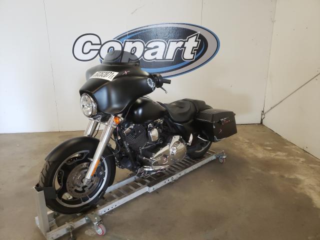 2010 HARLEY-DAVIDSON FLHX 1HD1KB411AB641112