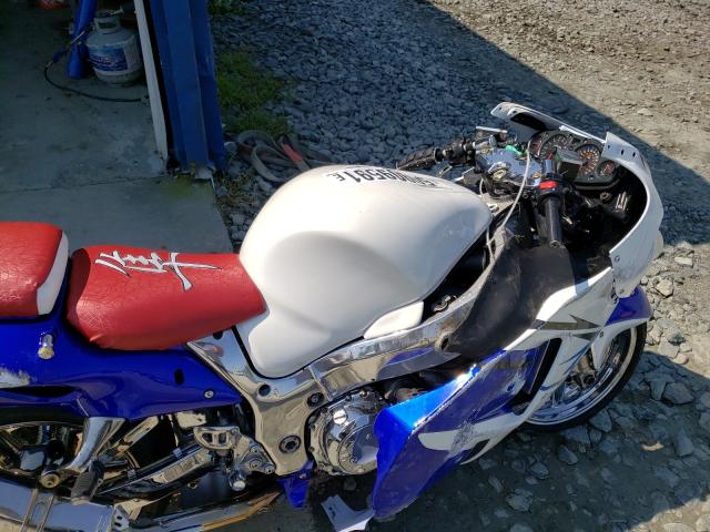 2005 SUZUKI GSX1300 RK JS1GW71A152104290