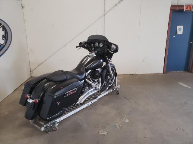 2010 HARLEY-DAVIDSON FLHX 1HD1KB411AB641112