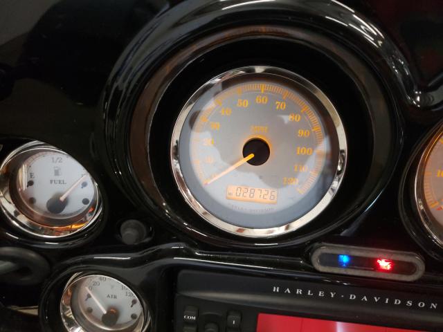 2010 HARLEY-DAVIDSON FLHX 1HD1KB411AB641112