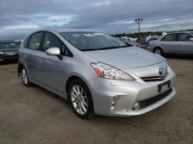 Toyota Prius v 2014