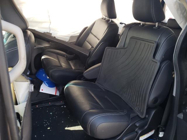 2017 TOYOTA SIENNA SE 5TDXZ3DC3HS832757